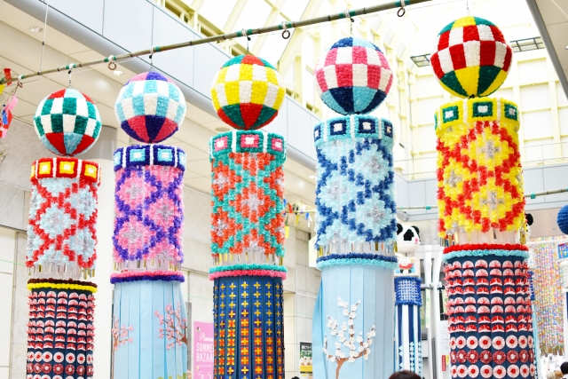 仙台七夕飾りを垂らしている意味とは これを知らなきゃ語ることはできない ハルブログ